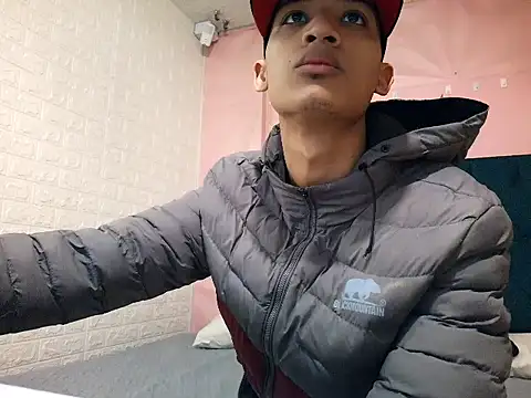 Snapshot of saniasex2025 chatting on December 1, 2025, 1:27 pm saniasex2025 online show from December 1, 2025, 1:27 pm