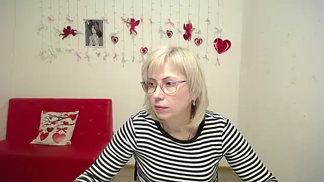 LaurenWishy online show from February 13, 2026, 5:31 pm