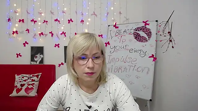 Snapshot of LaurenWishy chatting on March 6, 2026, 6:26 pm LaurenWishy online show from March 6, 2026, 6:26 pm