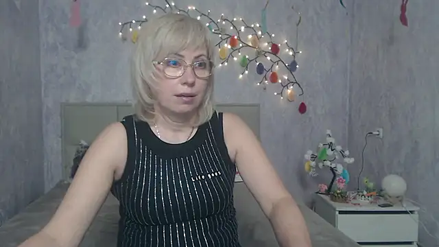 Snapshot of LaurenWishy chatting on April 5, 2026, 12:35 pm LaurenWishy online show from April 5, 2026, 12:35 pm