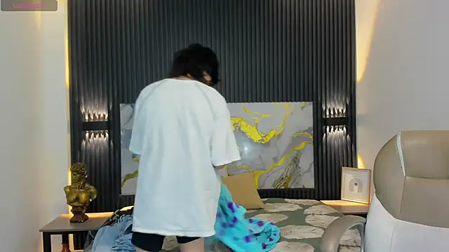 Snapshot of Sylasfrost chatting on November 20, 2025, 7:02 pm Sylasfrost online show from November 20, 2025, 7:02 pm