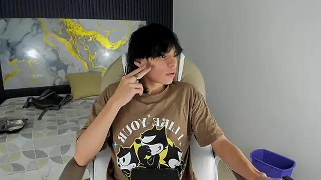 Snapshot of Sylasfrost chatting on December 1, 2025, 8:03 pm Sylasfrost online show from December 1, 2025, 8:03 pm