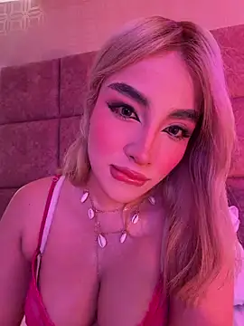 NathalieRoss1 online show from May 30, 2026, 6:32 am