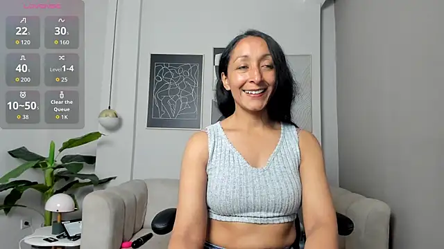 Snapshot of Violet_Kumar chatting on November 21, 2025, 8:18 pm Violet Kumar online show from November 21, 2025, 8:18 pm