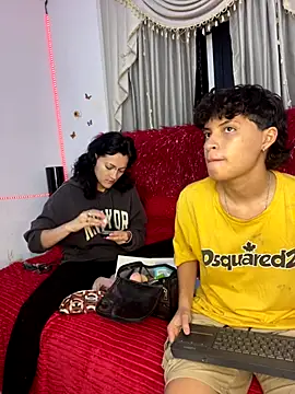 Snapshot of Alice_Dark21 chatting on January 8, 2026, 4:59 am Alice Dark21 online show from January 8, 2026, 4:59 am