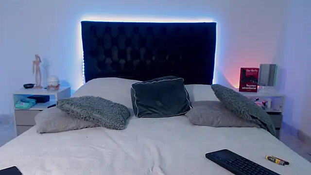 Snapshot of ray_Weeed chatting on November 28, 2025, 10:34 pm ray Weeed online show from November 28, 2025, 10:34 pm