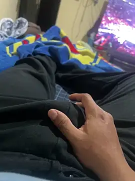 Malvatore online show from December 21, 2025, 3:46 am