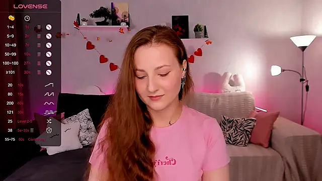 Snapshot of velvet_cherry_ chatting on November 22, 2025, 8:46 am velvet cherry online show from November 22, 2025, 8:46 am