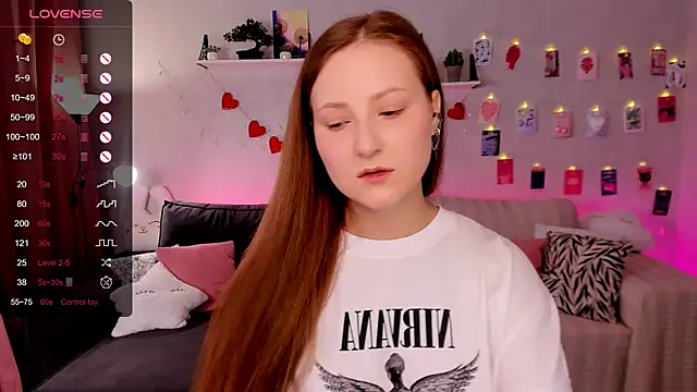 Snapshot of velvet_cherry_ chatting on January 15, 2026, 8:19 am velvet cherry online show from January 15, 2026, 8:19 am