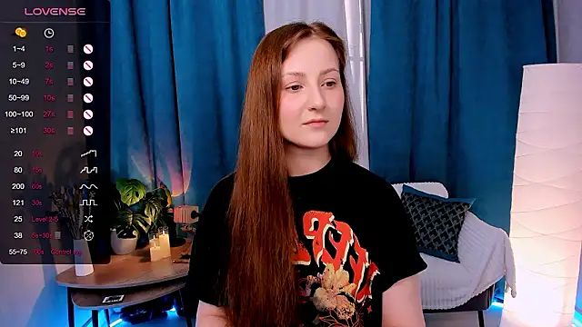 Snapshot of velvet_cherry_ chatting on February 4, 2026, 8:53 am velvet cherry online show from February 4, 2026, 8:53 am