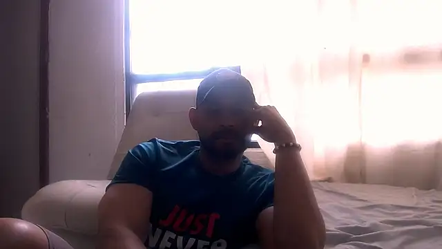 musclehetero online show from November 23, 2025, 3:12 pm