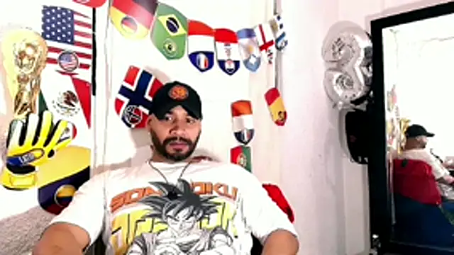Snapshot of musclehetero chatting on June 23, 2026, 9:29 am musclehetero online show from June 23, 2026, 9:29 am