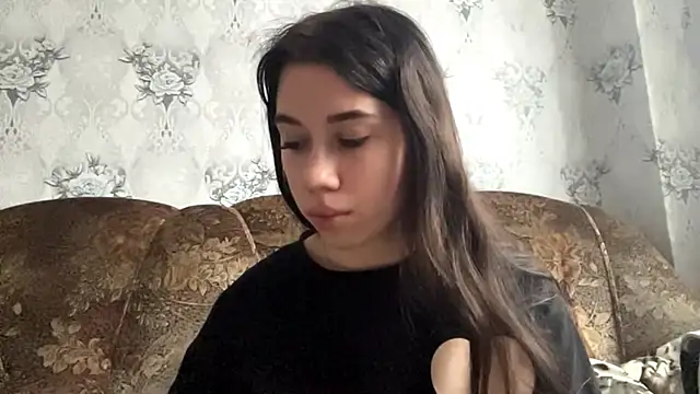 Snapshot of DebbiGoodknight chatting on December 2, 2025, 9:25 am DebbiGoodknight online show from December 2, 2025, 9:25 am