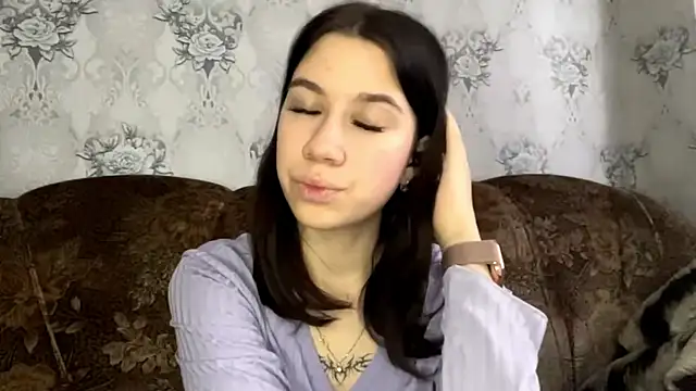 Snapshot of DebbiGoodknight chatting on December 14, 2025, 9:03 am DebbiGoodknight online show from December 14, 2025, 9:03 am