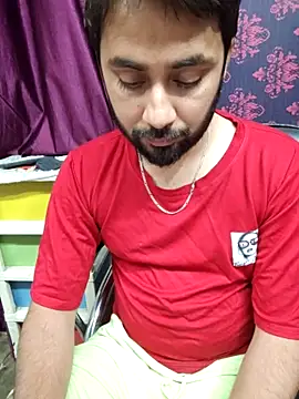 Snapshot of Cute_Lucky chatting on April 19, 2026, 6:21 pm Cute Lucky online show from April 19, 2026, 6:21 pm