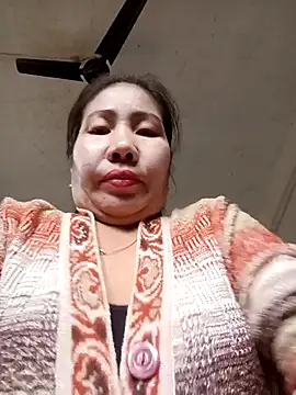 Snapshot of Reema_143 chatting on December 4, 2025, 4:44 am Reema 143 online show from December 4, 2025, 4:44 am