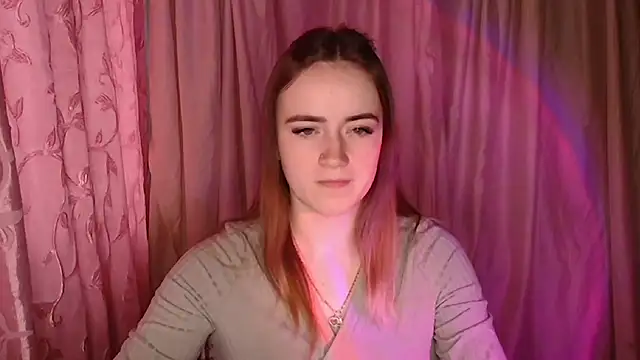 Snapshot of Illa_May chatting on December 14, 2025, 12:21 pm Illa May online show from December 14, 2025, 12:21 pm