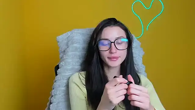 Snapshot of Stella_XO chatting on December 4, 2025, 12:47 pm Stella XO online show from December 4, 2025, 12:47 pm