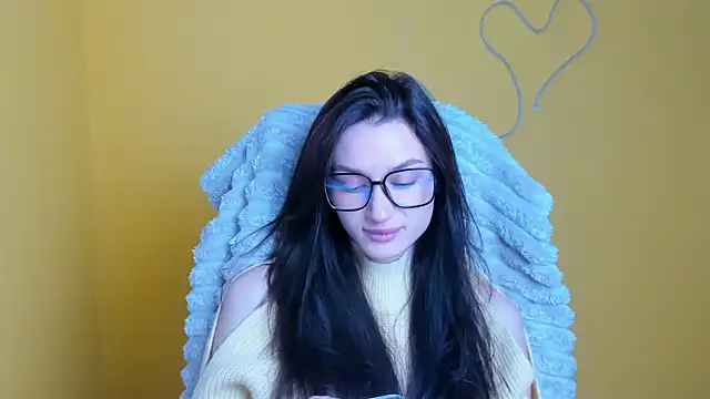 Snapshot of Stella_XO chatting on December 5, 2025, 6:33 am Stella XO online show from December 5, 2025, 6:33 am