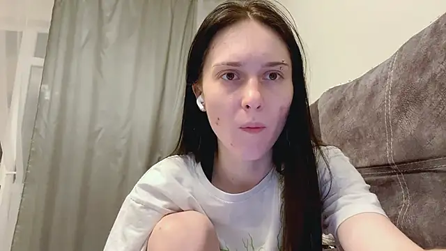 Snapshot of CyberAIice chatting on November 29, 2025, 4:04 am CyberAIice online show from November 29, 2025, 4:04 am