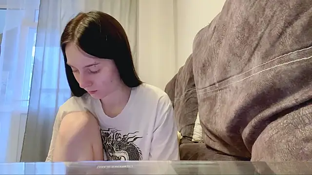 Snapshot of CyberAIice chatting on November 30, 2025, 6:28 am CyberAIice online show from November 30, 2025, 6:28 am