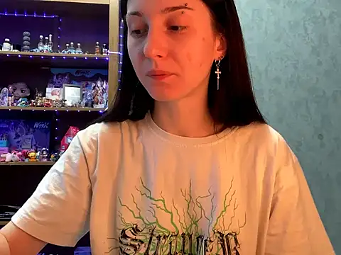 Snapshot of CyberAIice chatting on December 5, 2025, 6:22 am CyberAIice online show from December 5, 2025, 6:22 am