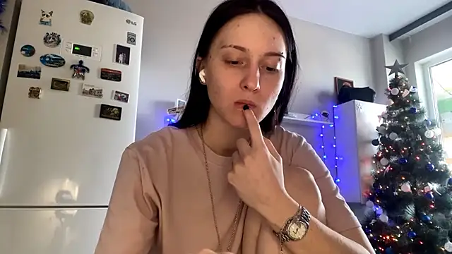 Snapshot of CyberAIice chatting on December 14, 2025, 7:58 am CyberAIice online show from December 14, 2025, 7:58 am