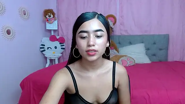 Snapshot of xoxo_melany chatting on November 24, 2025, 1:33 pm xoxo melany online show from November 24, 2025, 1:33 pm