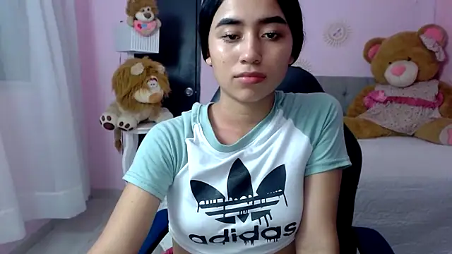 Snapshot of xoxo_melany chatting on December 21, 2025, 12:29 am xoxo melany online show from December 21, 2025, 12:29 am