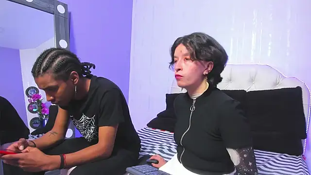 Snapshot of CoralAndOcean_ chatting on December 15, 2025, 6:01 pm CoralAndOcean online show from December 15, 2025, 6:01 pm