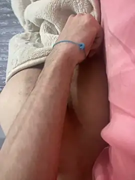 Snapshot of italianbaby001 chatting on November 22, 2025, 12:31 am italianbaby001 online show from November 22, 2025, 12:31 am