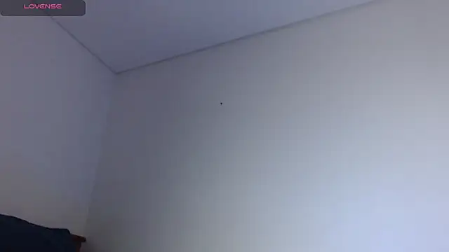 Snapshot of MikeSantoss1 chatting on December 4, 2025, 12:53 am MikeSantoss1 online show from December 4, 2025, 12:53 am