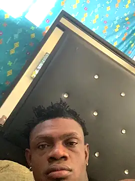 Snapshot of laperson chatting on December 15, 2025, 3:38 pm laperson online show from December 15, 2025, 3:38 pm