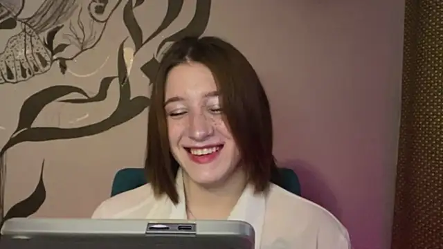 Snapshot of Marimari_maur chatting on February 6, 2026, 9:34 am Marimari maur online show from February 6, 2026, 9:34 am