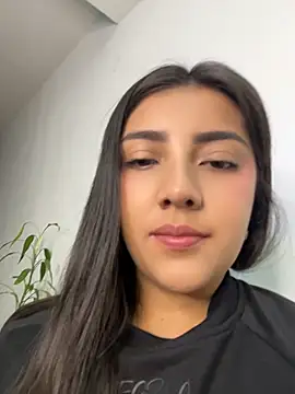 Sammyy torres online show from June 25, 2026, 4:23 am