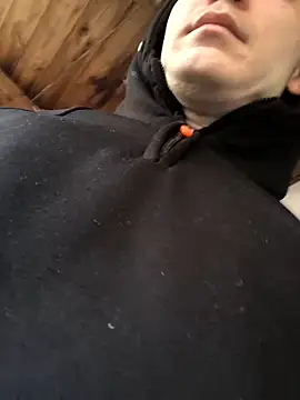 Snapshot of Spielzeugtwink chatting on November 22, 2025, 1:10 pm Spielzeugtwink online show from November 22, 2025, 1:10 pm