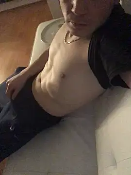 Snapshot of Spielzeugtwink chatting on March 9, 2026, 5:28 pm Spielzeugtwink online show from March 9, 2026, 5:28 pm