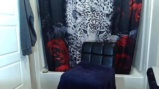 Snapshot of TattedRasta2x0 chatting on December 20, 2025, 4:30 am TattedRasta2x0 online show from December 20, 2025, 4:30 am