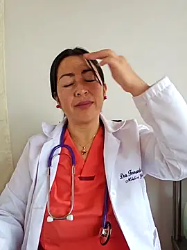 Snapshot of JustSamantha_ chatting on December 3, 2025, 1:31 pm JustSamantha online show from December 3, 2025, 1:31 pm