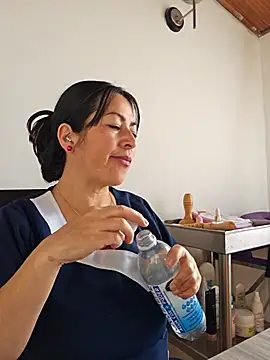 Snapshot of JustSamantha_ chatting on December 5, 2025, 1:09 pm JustSamantha online show from December 5, 2025, 1:09 pm