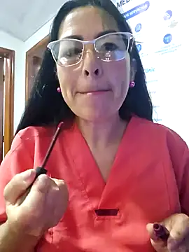 JustSamantha  online show from April 15, 2026, 11:06 am