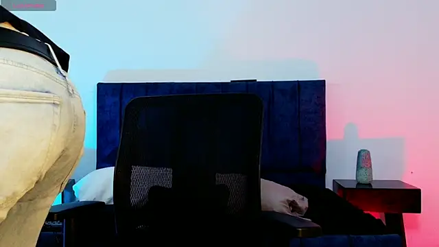 Ethan-Connor online show from January 6, 2026, 12:09 pm