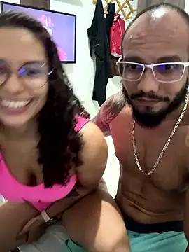 CasalBris4 online show from December 17, 2025, 12:05 am