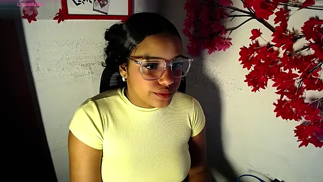 chleo rosse online show from July 9, 2026, 3:05 pm