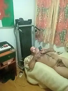 Snapshot of Jonas199100 chatting on November 24, 2025, 8:41 pm Jonas199100 online show from November 24, 2025, 8:41 pm