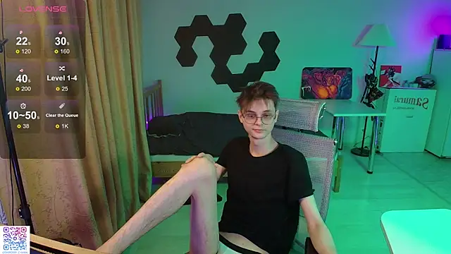 Snapshot of Shiromy_ chatting on March 5, 2026, 6:04 pm Shiromy online show from March 5, 2026, 6:04 pm