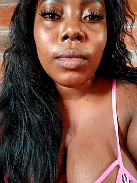 Snapshot of nani_will chatting on December 15, 2025, 4:11 pm nani will online show from December 15, 2025, 4:11 pm