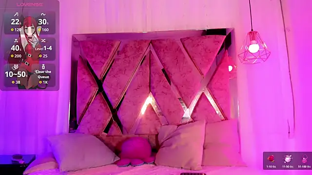 atenea taylor  online show from December 17, 2025, 6:52 am