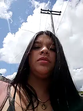 Layla-daring online show from March 21, 2026, 6:33 pm