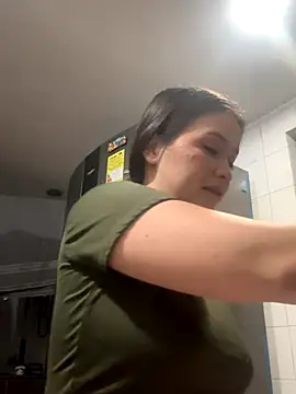 Snapshot of Little__Danni1 chatting on December 16, 2025, 12:26 am Little Danni1 online show from December 16, 2025, 12:26 am